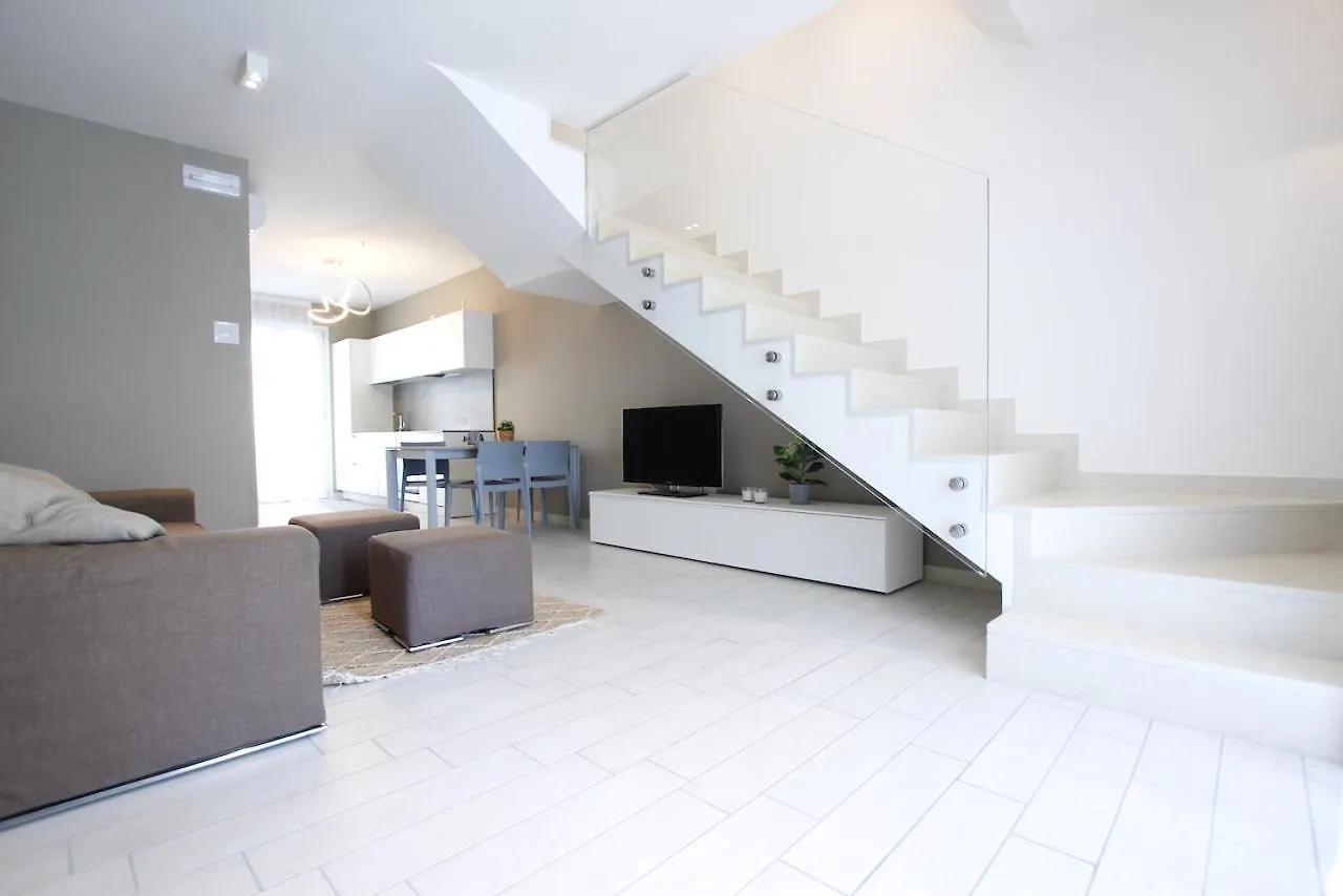 Sunrise - Home Immobiliare Jesolo Италия